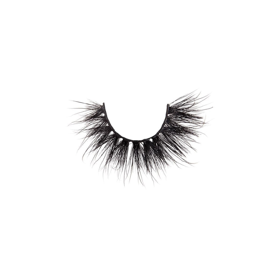 ‘Cryptic’ lash style beauty creations